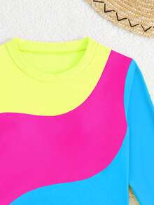 SHEIN 少女款Tankini泳衣，可爱拼接撞色针织面料长袖比基尼两件套，时尚休闲优雅，适合游泳、海滩、泳池、夏季度假等场合。 - 彩色 - 查看 4