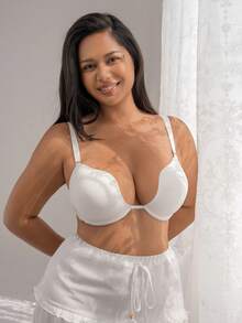 DesireSculpt Große Größen Damen einfarbiger Spitzen-Patchwork-BH - Weiss - Übersicht 4