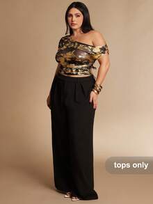 SHEIN BAE 大码女式短袖不对称肩部烫金印花T恤，春夏款；女式时尚不对称领口网纱金色烫金印花性感短袖透明夜店上衣；女式魅力金色烫金印花单肩透视网纱短袖上衣，适合派对和夜店；女式黑色和金色金属印花网纱不对称领口修身短袖上衣 - 金色 - 查看 7