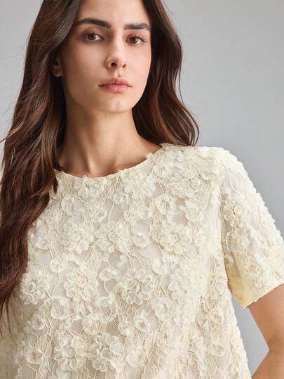 Ontre 2026new Apricot Soft & Comfortable Skin-Friendly Textured Lace Fabric Fitted Round Neck Short Sleeve H-Line Camisole, Modern Urban Romantic Fashionable High-Sense Elegant Vintage Cruise Wear, Wedding Guest, Business Casual Office Wear, Low-Key Vintage Middle Eastern Style Essential, College Style Back To School, Wedding Series Design Women Top All-Season Versatile Modern Urban Fashion Business Casual Women's Wear Office Attire Understated Old-Money Style, Elegant And Sophisticated, Flower Top