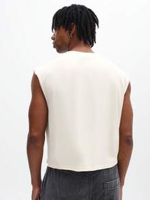 SUMWON 男士无袖露脐背心，胸前印有品牌标志，V领设计，夏季休闲街头风 - 杏色 - 查看 2