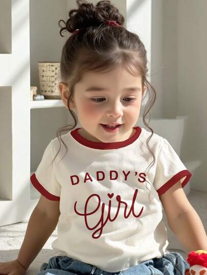 SHEIN Young Girl Cute "Daddy's Girl" Letter Print Round Neck Short Sleeve T-Shirt, Casual Minimalist Style Suitable For Spring/Summer Daily Wear, Parent-Child Photoshoot, Outings, Home, Vacation, Holidays, Homecoming, Back To School