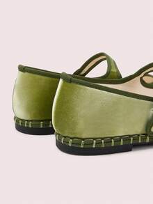 CUCCOO DOLLMOD 女士经典黑色花朵刺绣丝绒蝴蝶结平底玛丽珍鞋 - -5綠色 - 查看 10