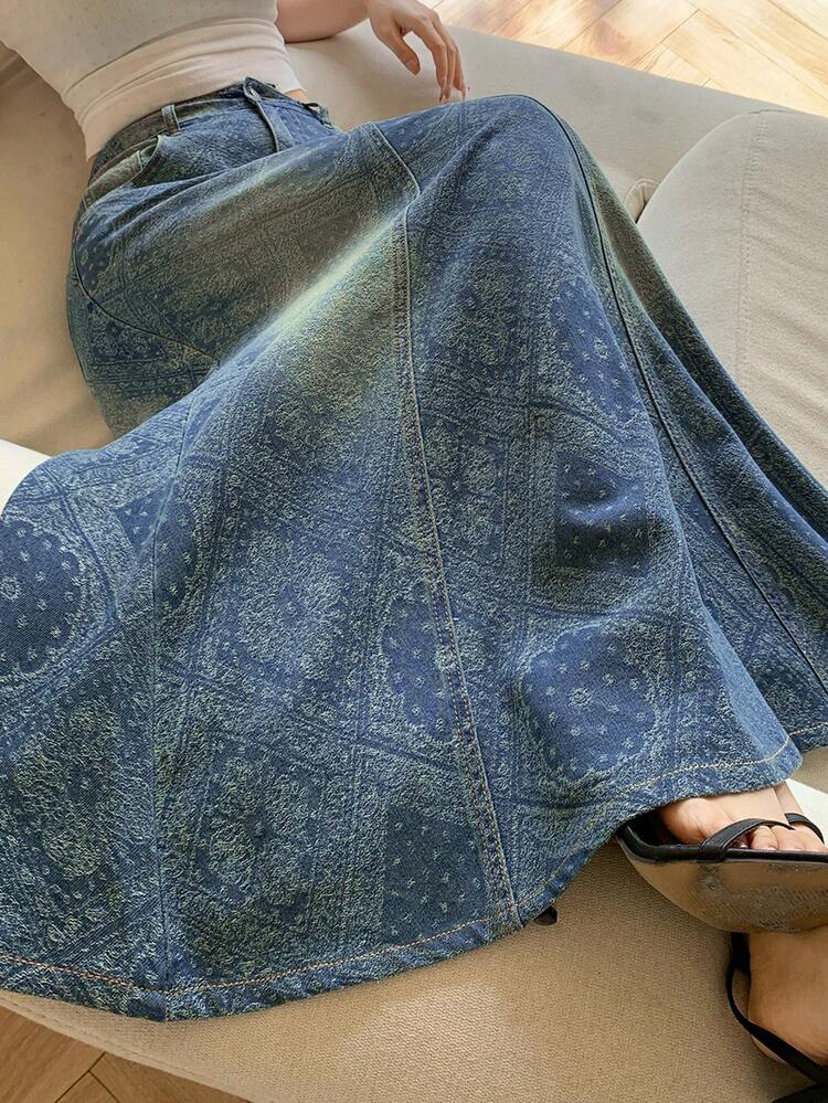 Women's Casual Washed Floral Denim Mini Skirt, Spring/Summer