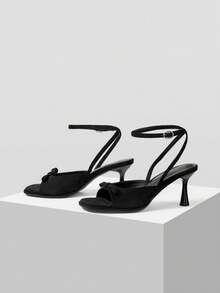 MOTF PREMIUM Sandalias de tacón alto para mujer con lazo elegante, diseño de lazo delicado, caja de dedos ancha cómoda, tacón medio delgado, cómodo para citas, Día de San Valentín - Noche Tranquila Negra - Ver 4