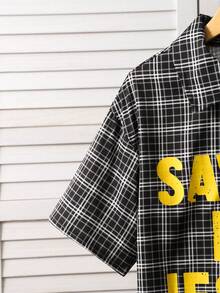 SHEIN Teenage Girls' Black & White Plaid Letter Print Drop Shoulder Short Sleeve Shirt, Children's Cropped Cardigan, Shirt Collar, Drop Shoulder Design, Low Neckline, Girls' Plaid & Letter Print Short Sleeve Top, Suitable For Daily Wear, Outings, Spring & Summer - Black and White - View 7