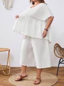 SHEIN CURVE+ Curve 尺码 US22 音乐节、海滨度假、波西米亚风两件套女式娃娃衫和七分裤，棉质面料 - 白色 - 查看 4