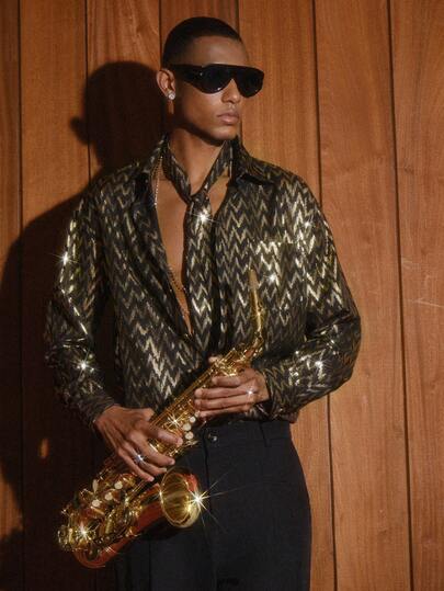 AKNOTIC Áo sơ mi nam dài tay cài cúc đơn, họa tiết sọc lượn sóng, ánh vàng kim.