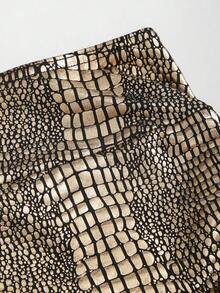 Sweetra Quần short ôm sát gợi cảm cổ điển, chất liệu vải màu đỏ rượu vang có họa tiết, đa năng cho tiệc Giáng sinh, phong cách ngọt ngào và quyến rũ. - Vàng - Xem 4