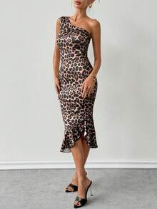 Ritzy Row Women's Spring And Summer Leopard Print One-Shoulder And Hip Dress Features A Sexy One-Shoulder Design And Classic Leopard Print. It Has A Slim Waist And A Slit Ruffled Hem. It Is Full Of Hot Girl Style And Is Suitable For Parties, Nightclubs, Dates And Retro Hot Girl Style Dressing Scenes. Women's One-Shoulder Dress, Leopard Print Hip Skirt, Sexy One-Shoulder Design, Sexy Dress, Slit Ruffled Hem, Hot Girl Style Women's Clothing, Party And Dinner Wear, Date Outing Dress, Retro Leopard Print Long Skirt, Sexy Hip Skirt. - Multicolor - View 4