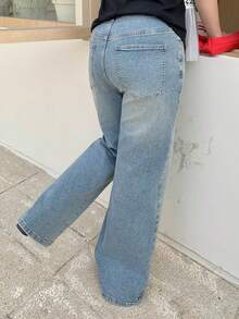 Dazy Plus Women's Pocketed Button Washed Stretchy Slim Fit Jeans With Sequin Decor Flare Leg - Light Wash - View 2
