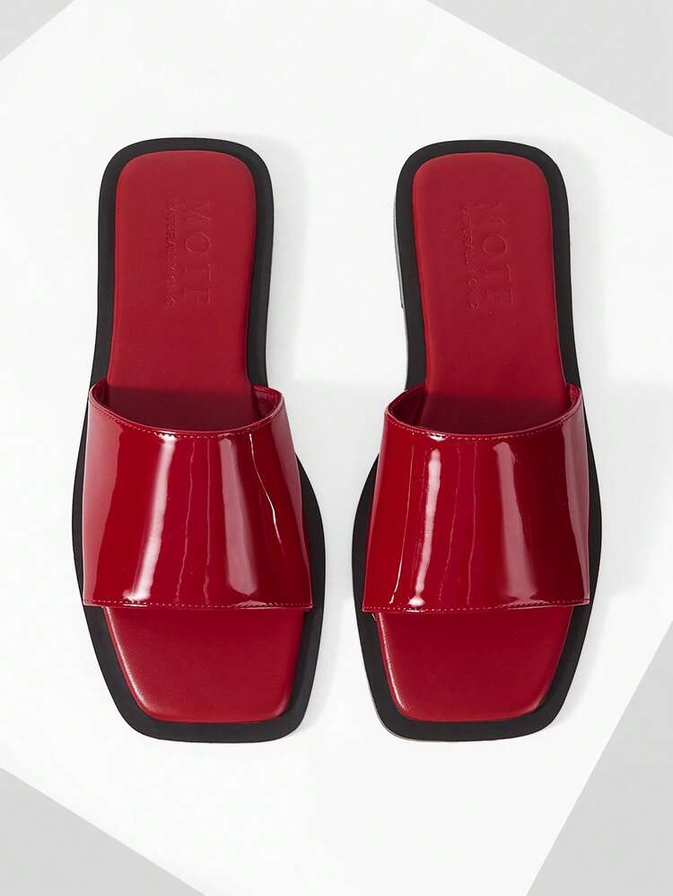 WOMEN SHOES SUMMER EXPLOSION RETRO FASHION MIRROR WARM RED SEXY SQUARE TOE OPEN TOE FLAT BOTTOM SLIPPERS SIMPLE ATMOSPHERE VERSATILE CASUAL SLIP-ON COMFORTABLE LIGHTWEIGHT HIGH SENSE BEACH
