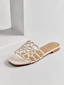 SHUZIA Sandal đế bằng nữ thanh lịch với họa tiết hoa khoét hở. - Màu be - Xem 9