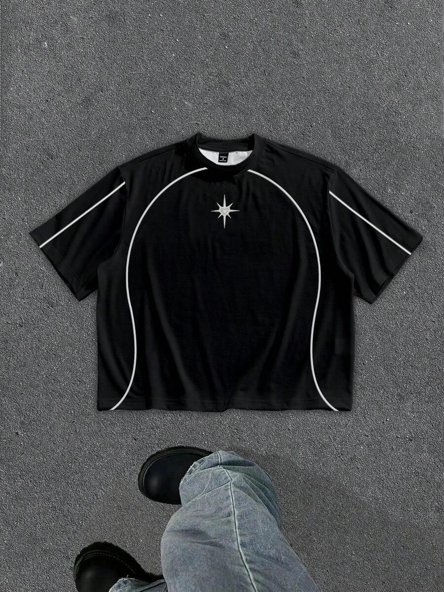 Manfinity ZONE917 Boxy Cropped Loose Athleisure Minimalist White Contrast Stripe & Heart Print Graphic Tee - Black - View 1