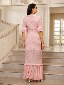 VOLUPTÉ CURVE 大码春夏连衣裙，优雅粉色褶皱纹理圆领荷叶袖撞色网纱及踝连衣裙，适合派对、生日、早午餐等场合。 - 藕粉色 - 查看 8