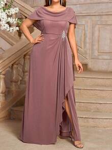 SHEIN Belle Đầm nữ thanh lịch, mỏng nhẹ màu hồng cam đậm, chất liệu lụa Hàn Quốc co giãn, cổ bèo nhún, tay áo choàng, gấu váy xếp ly, bèo nhún bất đối xứng, xẻ tà cao đến đùi, cúc đính đá, thích hợp cho các sự kiện cưới hỏi, ngày của Mẹ, đầm phù dâu cỡ lớn trang trọng, ngày Valentine. - Cà phê nâu - Xem 3