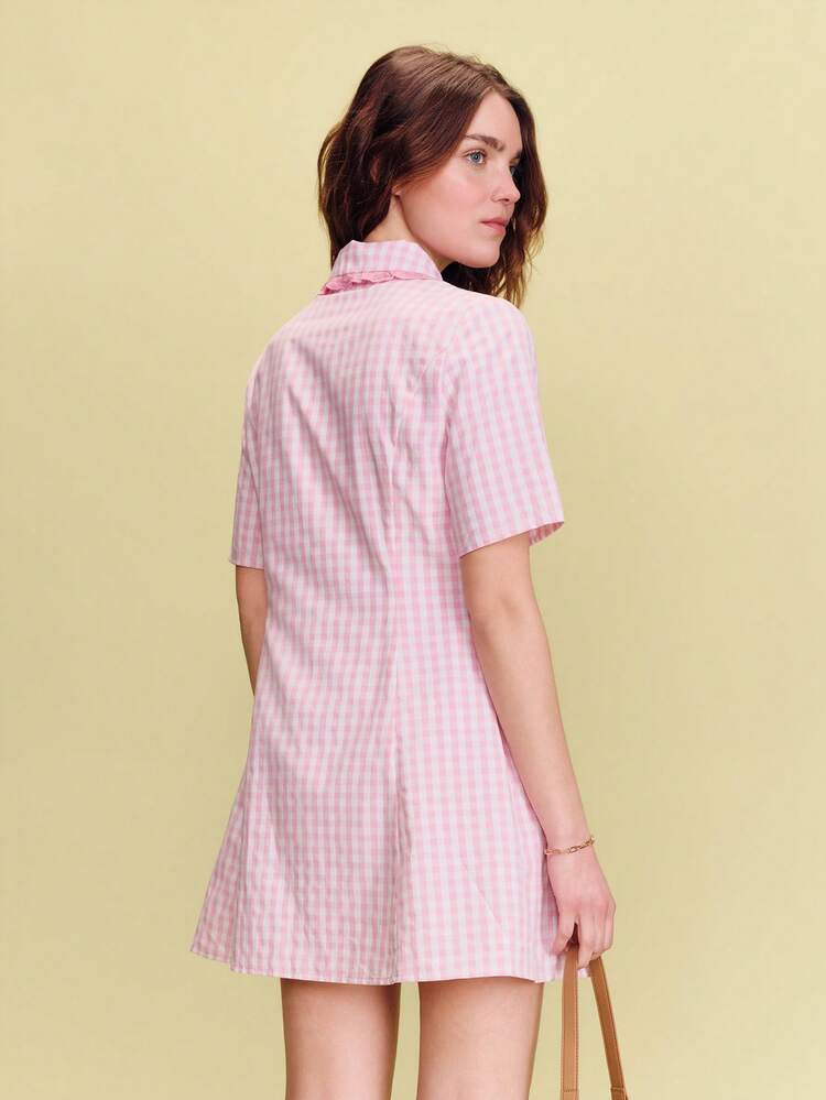 Abito camicia mini a quadri rosa e bianco con colletto rosa ricamato, stile vintage carino, stile primaverile estivo, stile francese parigino, abito da vacanza, abito da resort, abito da festa di matrimonio, abito preppy, abito da picnic per donna, abiti casual estivi da donna, outfit vintage estivo da donna, outfit preppy da donna