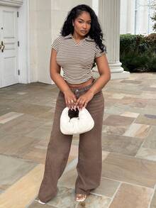 Alexandranx 女款 V 领短袖 T 恤，夏季修身短款露肩 Polo 衫 - 咖啡棕 - 查看 4