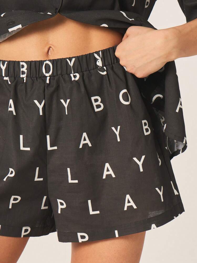 Missguided x Playboy Ensemble coordonné de deux pièces avec chemise oversize à imprimé lettres et shorts pour femmes. Tenues d'été décontractées assorties