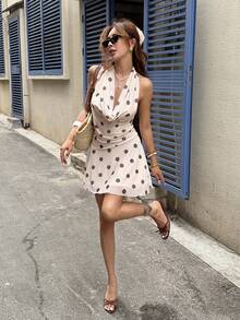 Serisse 女士度假休闲波点印花露背吊带迷你连衣裙 - 杏色 - 查看 7