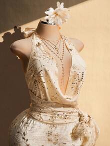 SHEIN ICON 大码女装春夏复古性感优雅派对舞会沙滩度假波西米亚风音乐节亮片刺绣露背金属装饰系带杏色上衣 - 杏色 - 查看 9