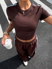 Muchica Bộ 2 món áo thun ngắn tay và quần kẻ sọc tương phản màu nâu cà phê - Cà phê nâu - Xem 6