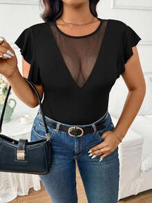 SHEIN Frenchy 大码女式V领半透明蕾丝拼接荷叶袖休闲T恤，时尚百搭，春夏新款，适合演唱会、锐舞派对、音乐节等场合，优雅女式短袖上衣。 - 彩色 - 查看 2