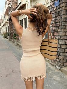 SHEIN Frenchy 女士时尚沙滩连衣裙，饰有针织海星和闪亮流苏边饰，适合春夏季节穿着。 - 卡其色 - 查看 6