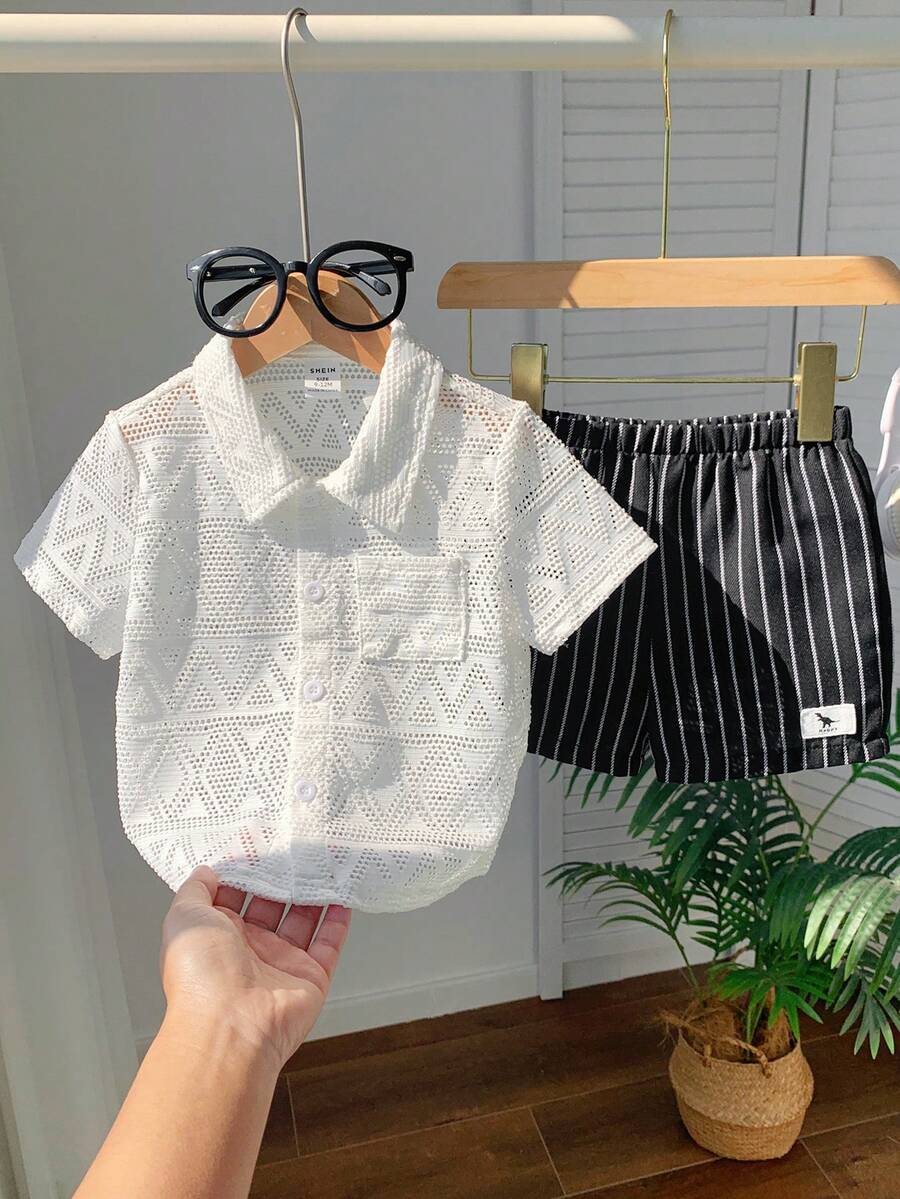 SHEIN 2件套男婴幼儿休闲度假风Polo衫和黑色条纹短裤套装,春夏男婴服装,套装 - 白色 - 查看 1
