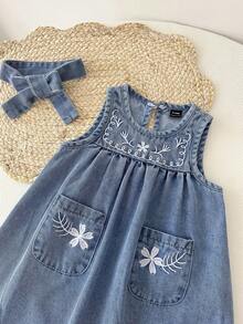 LMoss Kids Baby Girls' Floral Embroidered Blue Denim Sleeveless Loose Dress With Headband - Light Wash - View 3
