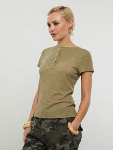COUREZ Short Sleeve Shrunken Sheer Henley Top/Y2K Spring Clothes For Women Green Tops Summer Tops Going Out Tops Spring Break Outfits Summer Outfits - Green - View 5