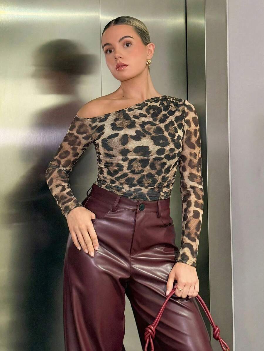 Bethéva 女士时尚豹纹网眼透视肩长袖紧身衣 - 棕色 - 查看 1