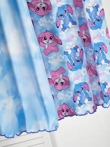 Bộ 2 bộ đồ ngủ cho bé gái tuổi teen, màu xanh da trời nhạt hiệu ứng nhuộm tie-dye, cổ tròn, tay ngắn, cổ áo phối màu tương phản, viền và tay áo xếp nếp, họa tiết "Naughty" màu xanh da trời nhạt và 2 họa tiết "Naughty" khác màu với hoa nhỏ và chữ "Cute", chất liệu vải dệt kim mềm mại, thân thiện với da, kiểu dáng dài vừa phải, thiết kế đơn giản dễ phối đồ, co giãn, có thể giặt máy, thoải mái khi mặc. - Nhiều màu - Xem 5
