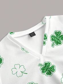 TaskEZ Women's Clover Print V-Neck Casual Everyday Scrub Uniform Top - Multicolor - View 3