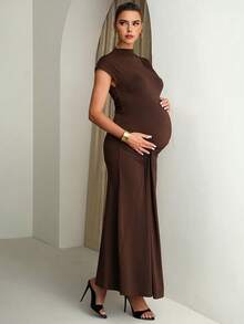 MaterniChic Đầm bầu màu trơn, tay xếp ly, ôm dáng, thanh lịch - màu nâu - Xem 3