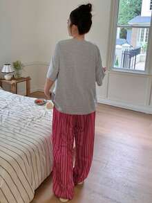 Dazy Plus 2件套加大码女式字母印花短袖上衣和条纹长裤睡衣套装，春夏款 - 灰色 - 查看 6