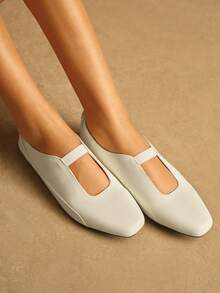 French Retro Commuter Soft-Soled Casual Low Vamp Flat-Soled Shoes - White - View 6