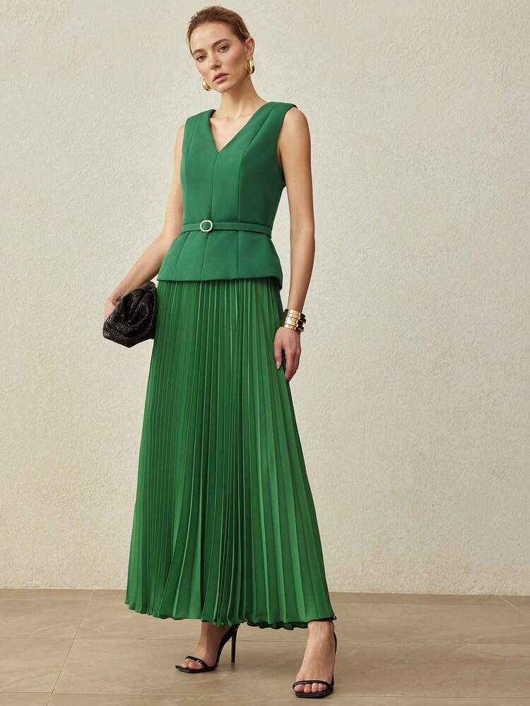 SLEEVELESS BELTED PLEATED DRESS, ELEGANT FOR COMMUTING, SPRING/SUMMER