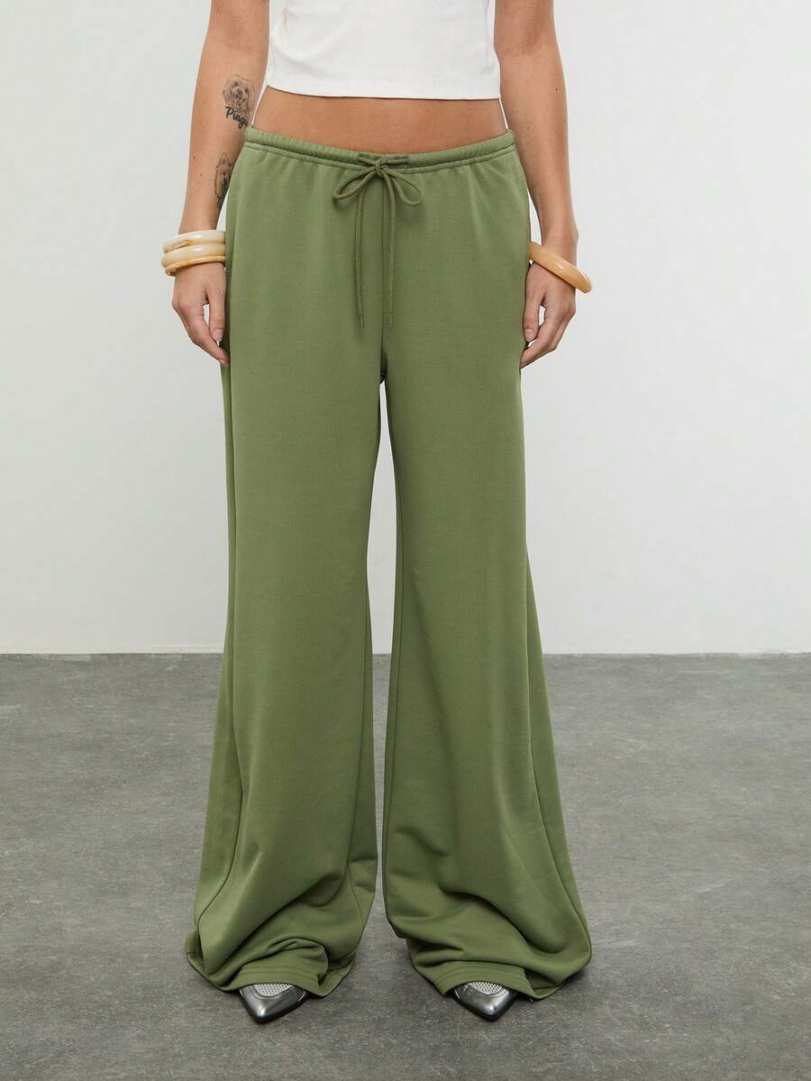 COUREZ Low Rise Super Wide Leg Joggers /Y2K Spring Clothes For Women Green Sweatpants Casual Outfits Spring Break Outfits Going Out Outfits Summer Outfits - Green - View 1