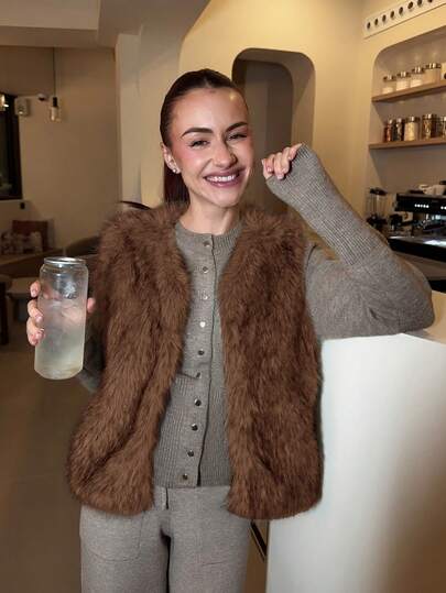 Abrilcols 秋冬女士咖啡棕色前开仿皮草夹克