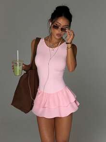 CourtClass Mono sin mangas con cuello redondo, espalda descubierta y falda con volantes con bolsillos, adecuado para uso diario casual, correr, yoga, gimnasio, tenis, golf, primavera/verano - Rosa - Ver 1