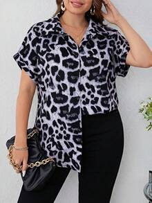 SHEIN Clasi 大码女式豹纹短袖单排扣休闲衬衫 - 紫丁香色 - 查看 3