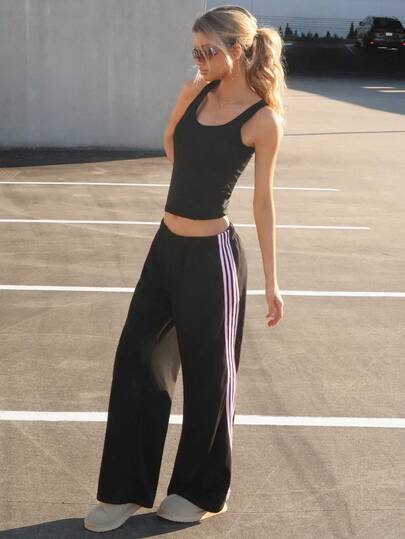 Sydney Algeri Women's Casual Extra Long Black Sweatpants Featuring Pink Striped Side Detail And Knitted Fabric Streetwear Pants Oversized Pants Wide Pants Y2k Pants Loose Pants,Fall,Fall Clothes For Women,Winter Clothes For Women