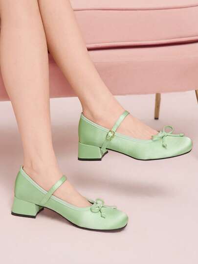 CUCCOO DOLLMOD Talons hauts à bout carré et nœud en satin vert clair, polyvalents sur le lieu de travail, mignons et doux