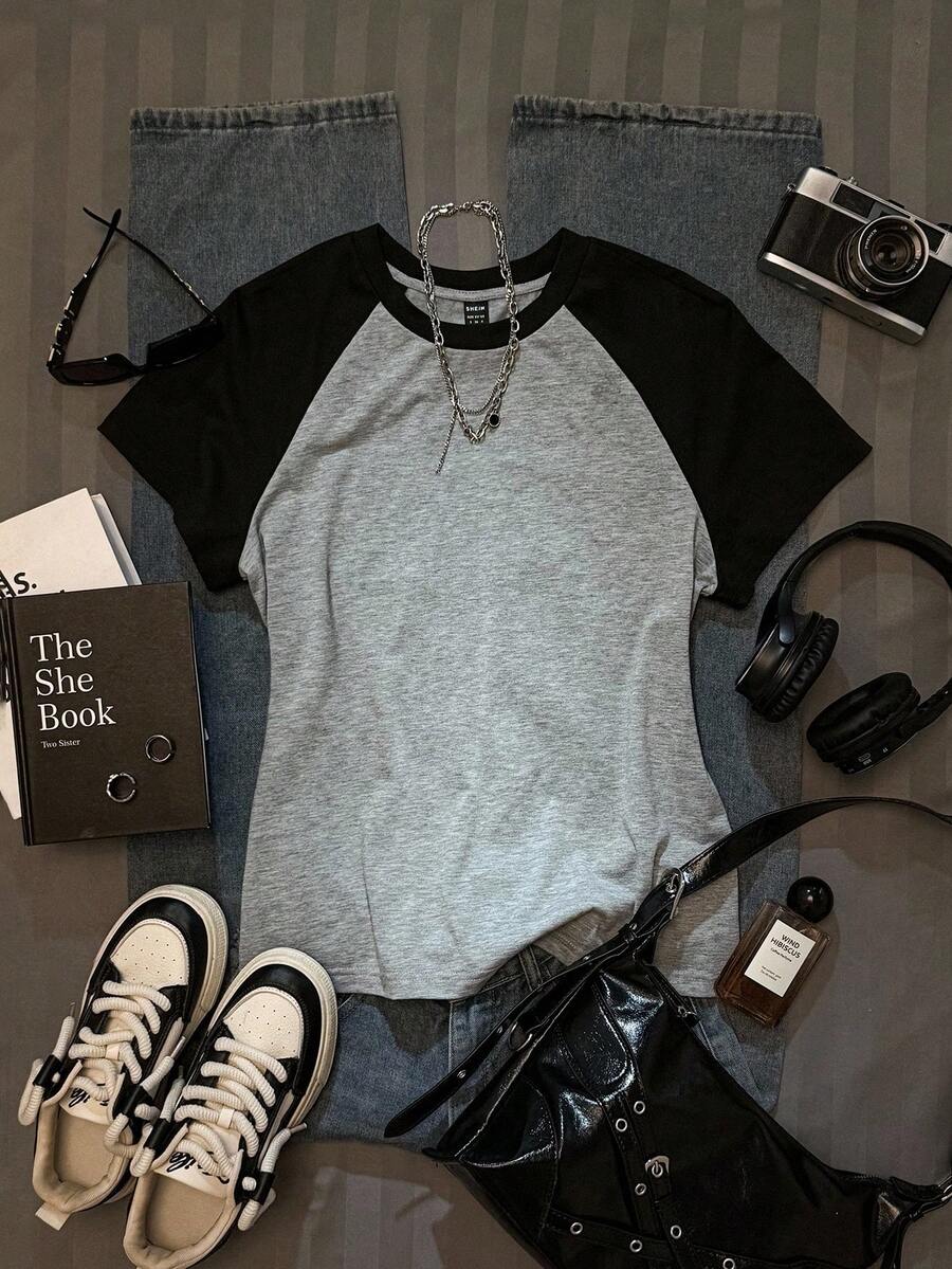 Attitoon Camiseta ajustada de mujer de manga corta con cuello redondo y manga raglán de color contrastante en estilo retro casual, adecuada para el verano - Gris Claro - Ver 1