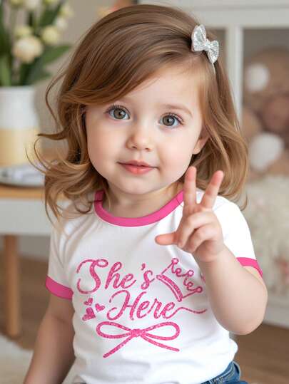 SHEIN 女婴休闲可爱标语T恤，甜美蝴蝶结装饰，圆领短袖印花T恤，适合夏季，印花图案，上衣，秋季新款