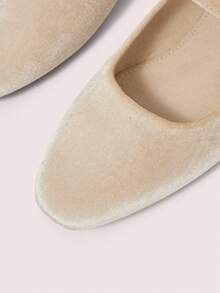 CUCCOO DOLLMOD Sepatu Flat Wanita Kasual Serbaguna untuk Perjalanan Sehari-hari, Cocok untuk Natal dan Musim Semi. - Krem. - View 7