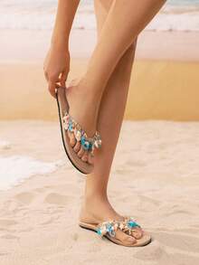 Swim Mod 时尚百搭的女士天然贝壳、海星和人造珍珠吊坠编织平底休闲沙滩凉鞋，鞋底柔软防滑，适合女性和女孩，夏季沙滩穿着 - 彩色 - 查看 4