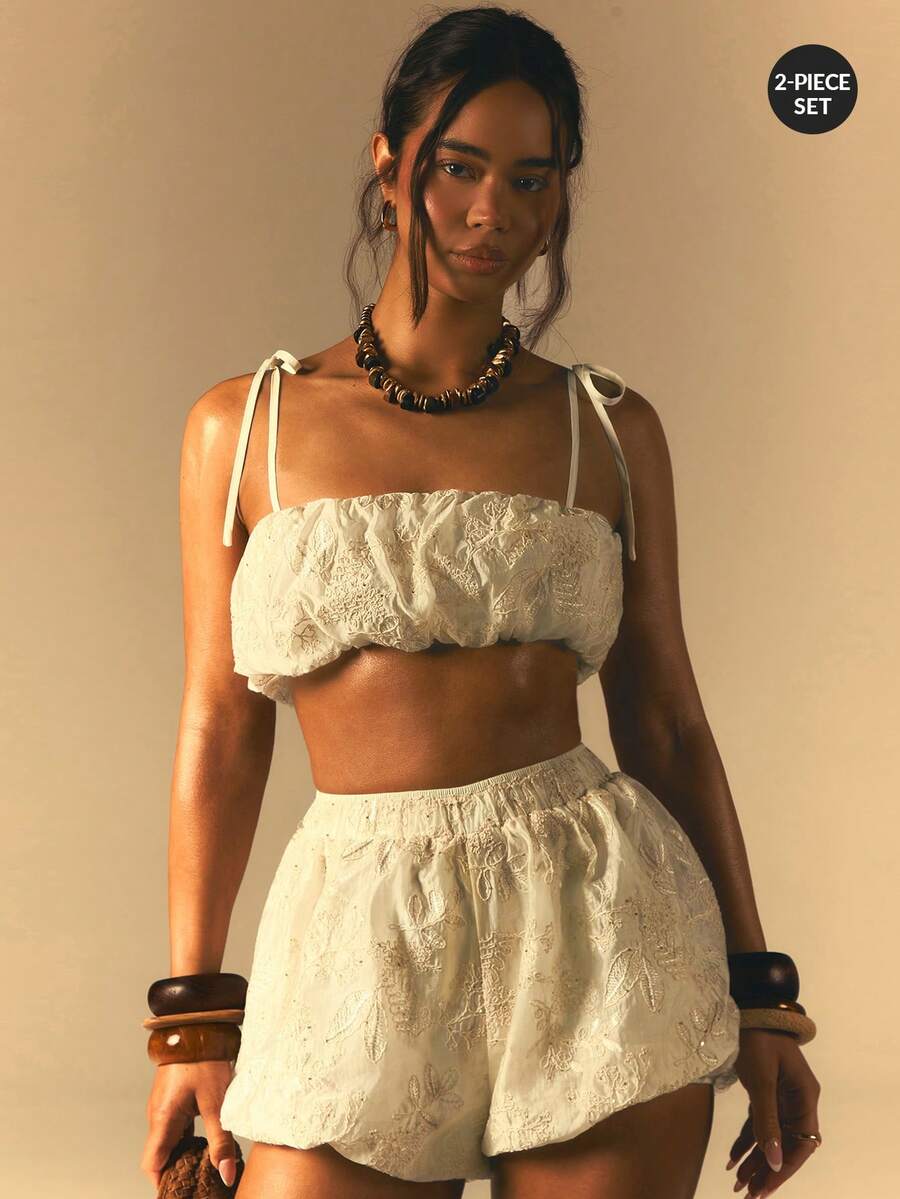 Athîral 女士休闲吊带无袖露肩抹胸上衣和泡泡短裤两件套 - 白色 - 查看 1