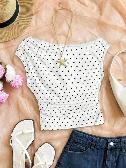 SHEIN Girls White Base Black Dot Asymmetric Shoulder Top & Polka Dot Print Elastic Fabric + Asymmetric Asymmetrical Shoulder Design & (Side Ruched Detail) & Soft Fabric Suitable For Summer & Retro Polka Dot + Unique Asymmetric Shoulder Fit For Daily Casual Wear & Slim Fit Non-Binding & Easy To Match & Create Sweet Retro Girl Style